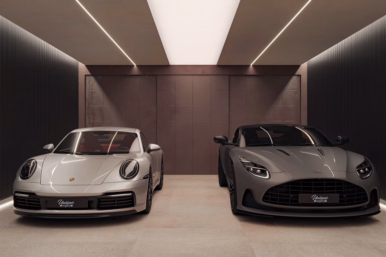 Beeindruckende Garage im Showroom Stil